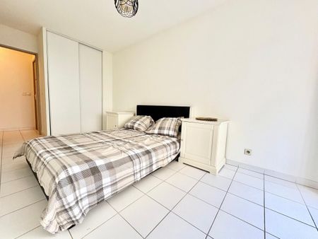 Location Appartement 2 pièces Meublé 46m² NICE 06300 - Photo 5