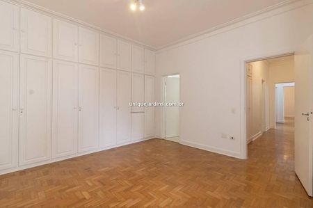 Jardim Paulista: 3 Dorm | 1 Suíte | 2 Vagas | 207 m² úteis - Photo 4