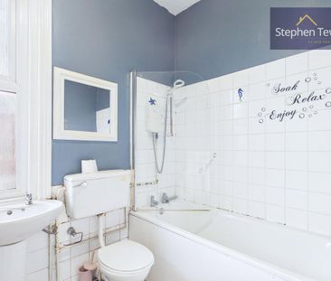 3 bedroom terraced house to rent - Photo 6