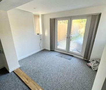 Maidstone Road, Felixstowe, Suffolk, IP11 - Photo 5
