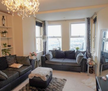 College Avenue, Mannamead, Plymouth - Photo 2