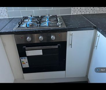 2 bedroom terraced house to rent - Photo 3