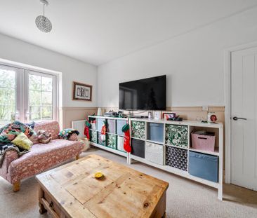 4 bedroom detached house to rent - Photo 4