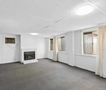 Renovated Delight! - Photo 5