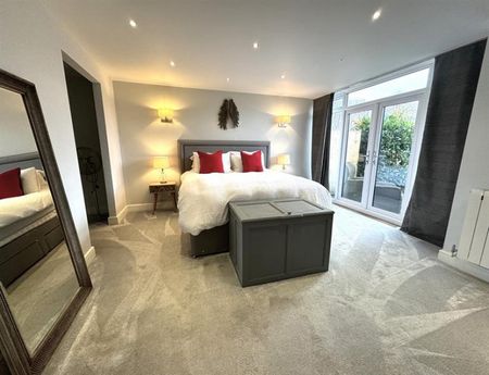 3 Bedroom Semi Detached To Let - Photo 4