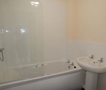 2 bedroom house to rent Brockwell Court, Norwich, NR3 - Photo 6