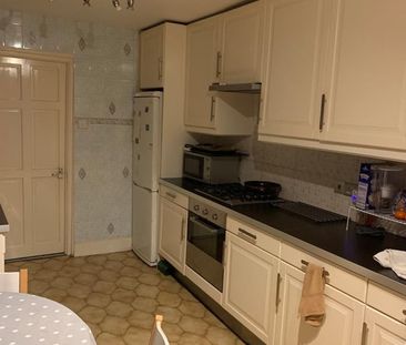 Room in a Shared House, Stanley Road, N15 - Photo 3