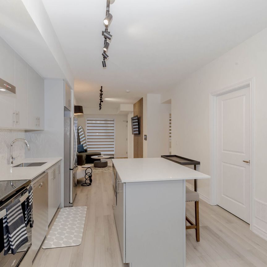 For Lease - 349 Wheat Boom Drive Unit# 123, Oakville, Ontario - Photo 1