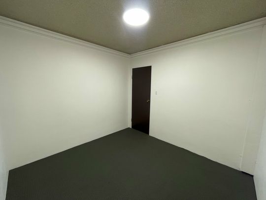 Freshly Renovated 2-Bedroom Unit in Prime Location - Photo 1