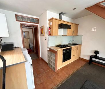 3 bedroom terraced house to rent - Photo 6