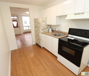 2 1/2-445, avenue des Oblats, Saint-Sauveur à louer - Photo 1
