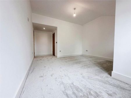 4 bedroom detached house to rent - Photo 5