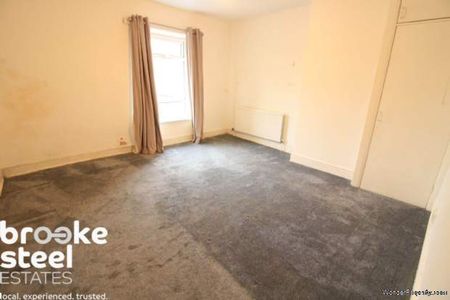 2 bedroom property to rent in Bacup - Photo 3