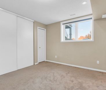 For Lease - 870 Longfields Drive, Barrhaven, Ontario - Photo 4