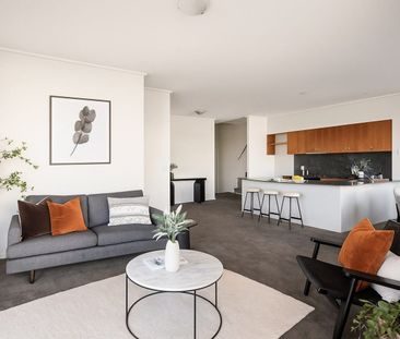FANTASTIC TWO BEDDER OVERLOOKING ALBERT PARK - Photo 3