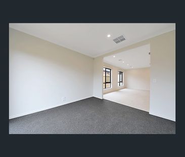 🏡 4-Bedroom House in Wallan - Photo 1