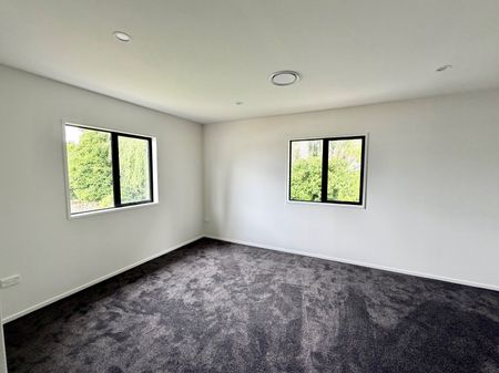 17B Martin Place, Kelston, Auckland - Photo 3