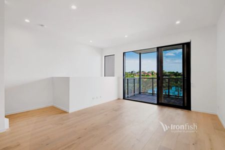 3 Bed, 2 Bath - Photo 3