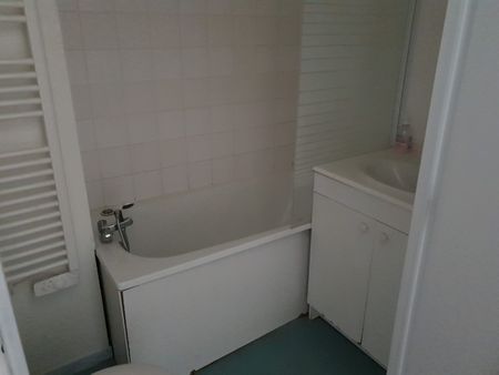 Location Appartement 1 pièce 21m² VALENCIENNES 59300 - Photo 4