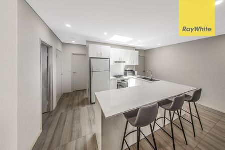 Three Bedroom Penthouse - A Wellness Home with Panoramic Nature Views and an Expansive Wrap-Around Balcony (Semi-Furnished Option Available). - Photo 4