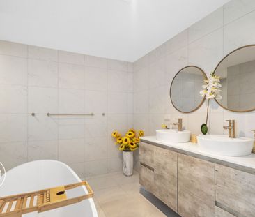 20 Burrabi Street, Bald Hills QLD 4036 - House For Rent | Domain - Photo 1