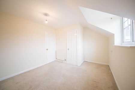 2 bedroom semi-detached house to rent - Photo 3