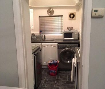 2 bedroom apartment to rent - Photo 6