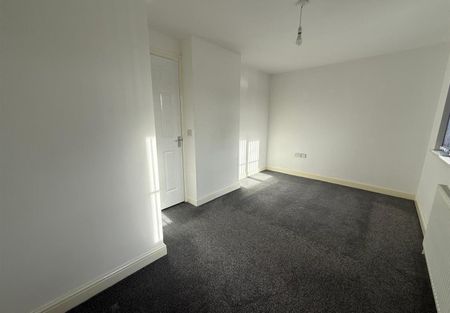 Wassell Road, Wollescote, Stourbridge - Photo 5