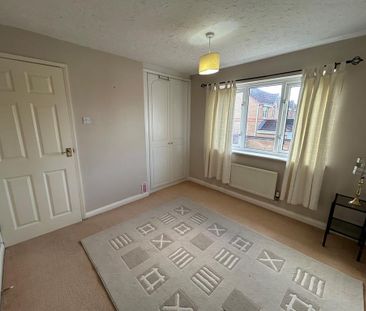 4 bedroom detached house to rent - Photo 5