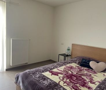 Rustig gelegen twee-slaapkamer appartement + autostandplaats - Photo 5