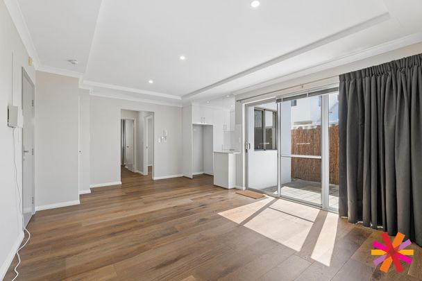 LIFESTYLE LIVING - Photo 1