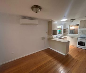 Freshly Painted East Albury Home - Photo 1