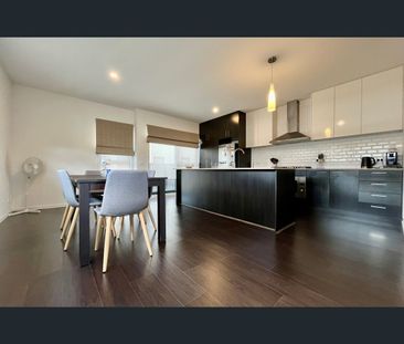 142 Malibu Boulevard, Point Cook, Vic 3030 - Photo 6