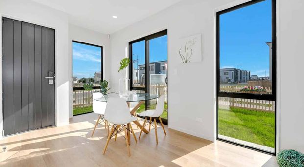 A Place to Call Home Ã¢ÂÂ Modern Living - Photo 1