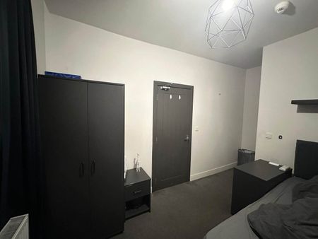 Station Terrace (Room 4), Bramley, Leeds - Photo 3