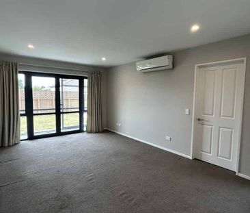 Two bedroom over 60's unit! - Photo 1