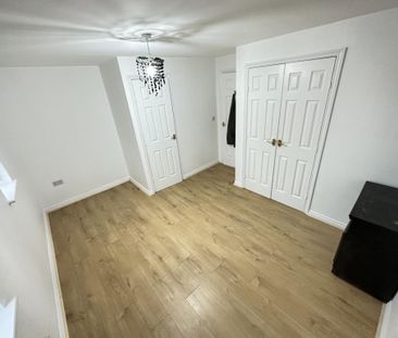 Sandycroft Avenue, Manchester, M22 - Photo 1