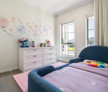 Hamptons-Inspired Family Home with Skylights & Underfloor Heating - Photo 6