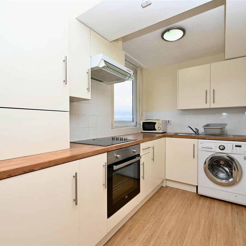 Apt 1107 Bradbury Court 10 Jubilee Road, Belfast, BT9 7JL - Photo 1