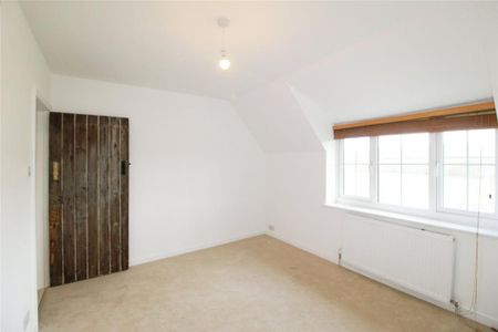 2 bedroom semi-detached house to rent - Photo 3