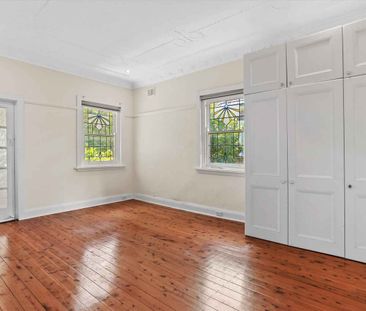 Recently Renovated Family Home in Serene Street - Photo 2