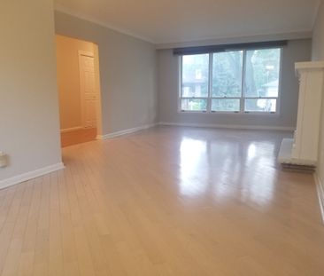 For Lease - 19 Brucedale Crescent, Toronto, Ontario - Photo 2