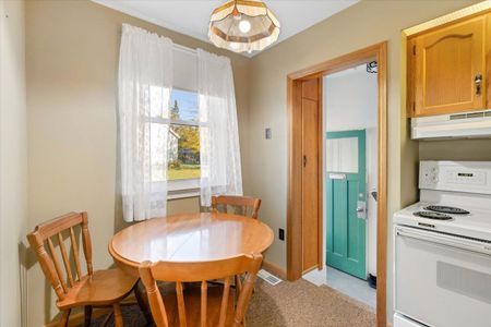 For Lease - 22 Holmes Road, Belleville, Ontario - Photo 5