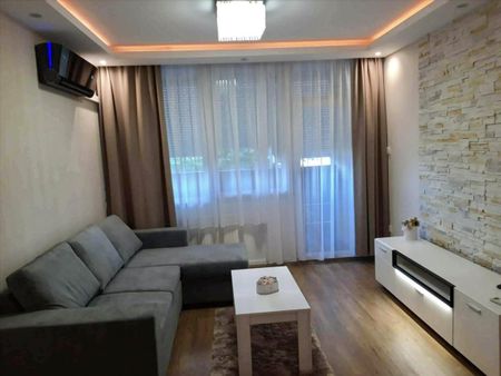 Kiadó felújított panel lakás - Debrecen - Fotó 2