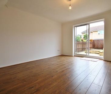 Old School Place, Woking, Surrey, GU22 9LY - Photo 4