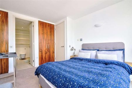 New Providence Wharf, Fairmont Avenue, Blackwall, London, E14 - Photo 5