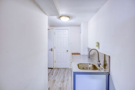 For Lease - 14 Houston Crescent Unit# Basement, Toronto, Ontario - Photo 2