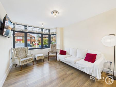 3 bedroom flat to rent - Photo 2