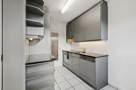 4.5 Zimmer, 86 m², 8. Stock - Photo 4
