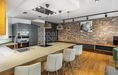 Dizajnový nadštandardný 3i byt 100m2, tichý dvor, A/C, garáž,pri hrade - Photo 5